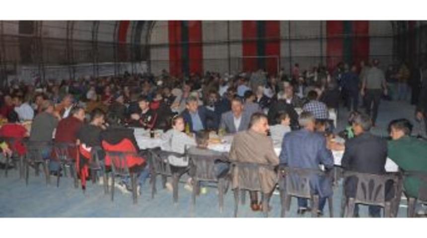 Hdp&rsquo;den İftar Yemeği