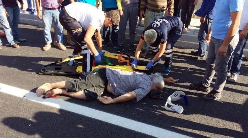 Antalya&rsquo;da Trafik Kazası: 2 Yaralı