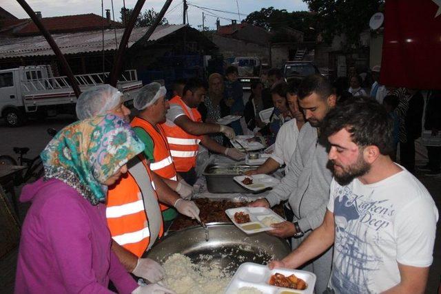 Ayvalık’ta Ramazan Coşkusu