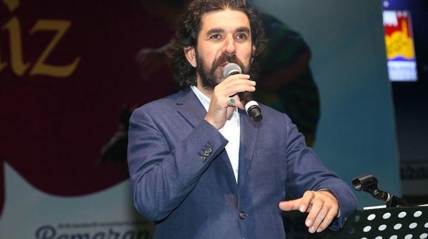 Serdar Tuncer: &ldquo;seneye Sahnede, Facebook, Twitter&rsquo;da Yokum&rdquo;