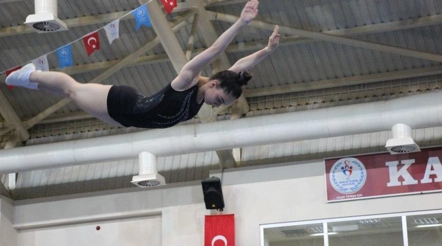 Trampolin Jimnastik Okullar Arası T&uuml;rkiye Birinciliği