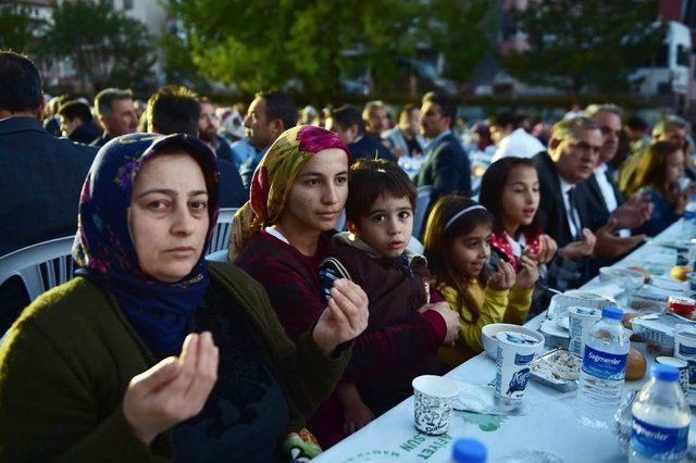 Mamaklılar Aynı Sofrada Buluştu