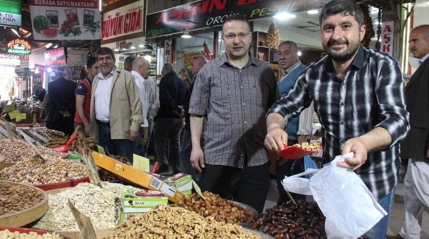 Kapalı&ccedil;arşı&rsquo;da Ramazan Bereketi