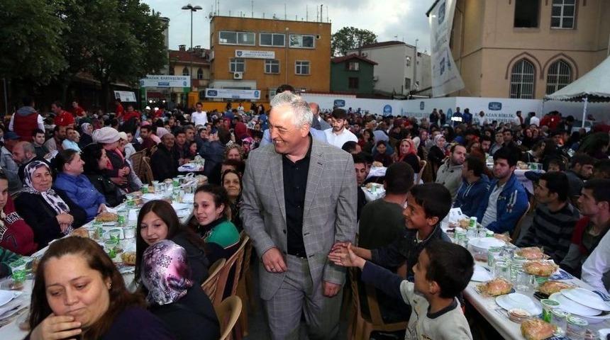 Ramazan Coşkusu Ey&uuml;p&rsquo;&uuml;n Her K&ouml;şesinde Yaşanıyor