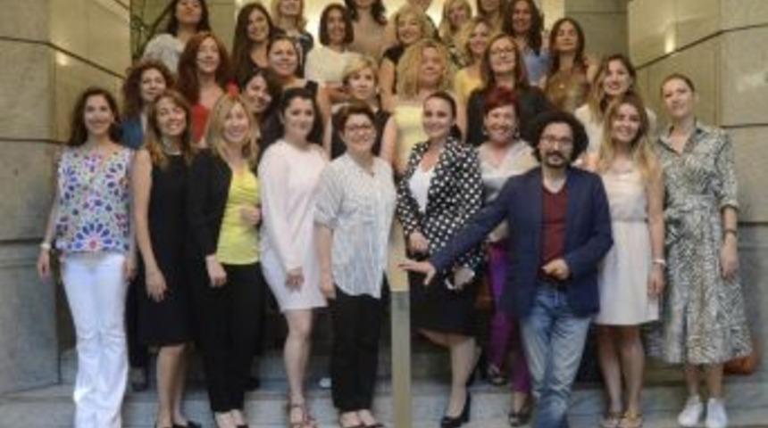 &Ouml;ğrencilere G&ouml;n&uuml;lden Destek