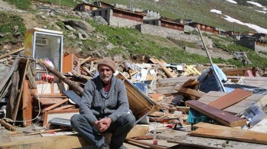 Rize'de Yaylacılara Şok: Hortumda Yıkılan Evlerin Yeniden Yapılması Yasak