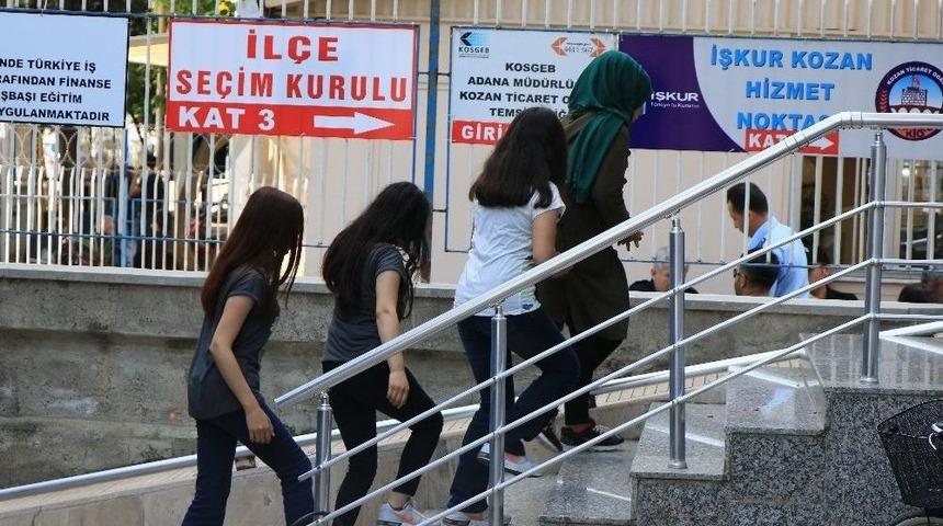 Aladağ&rsquo;daki Yangında Yaralanan &Ccedil;ocuklar Da Duruşmaya Getirildi