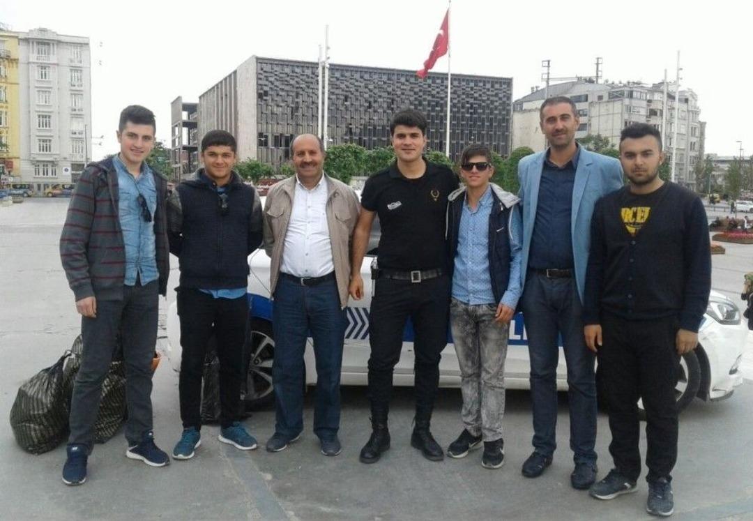 Başarılı &Ouml;ğrenciler İstanbul&rsquo;a G&ouml;nderildi