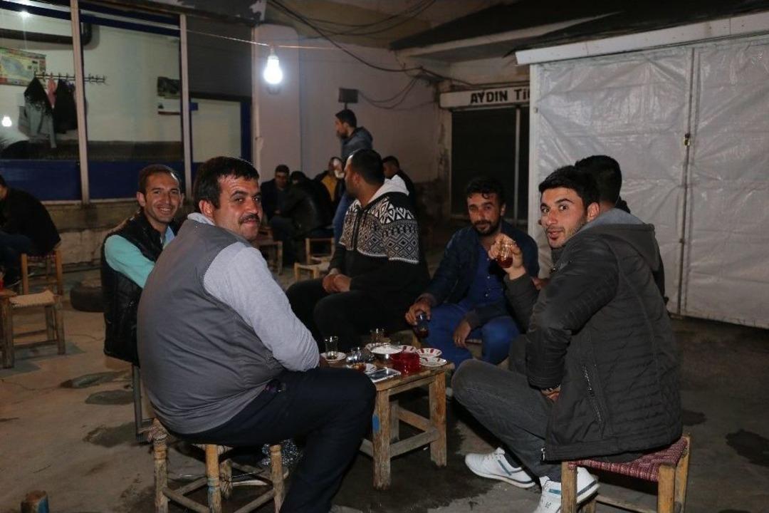 Kaymakam &Ccedil;etin Vatandaşlarla Bir Araya Geldi