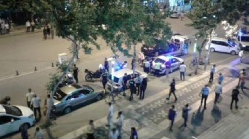 Ceza Yazılan Motosiklet S&uuml;r&uuml;c&uuml;s&uuml; İle Polis Arasında Gerginlik