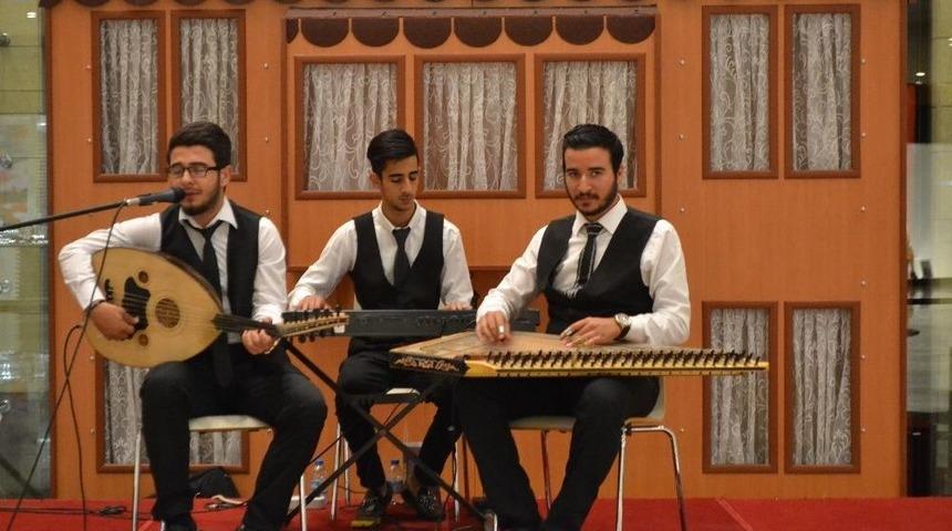 Piazza&rsquo;da Ramazan&rsquo;ın Her G&uuml;n&uuml; Ş&ouml;len Tadında