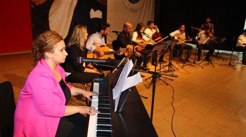 Kimsesiz &Ccedil;ocuklar Yararına Konser D&uuml;zenlendi