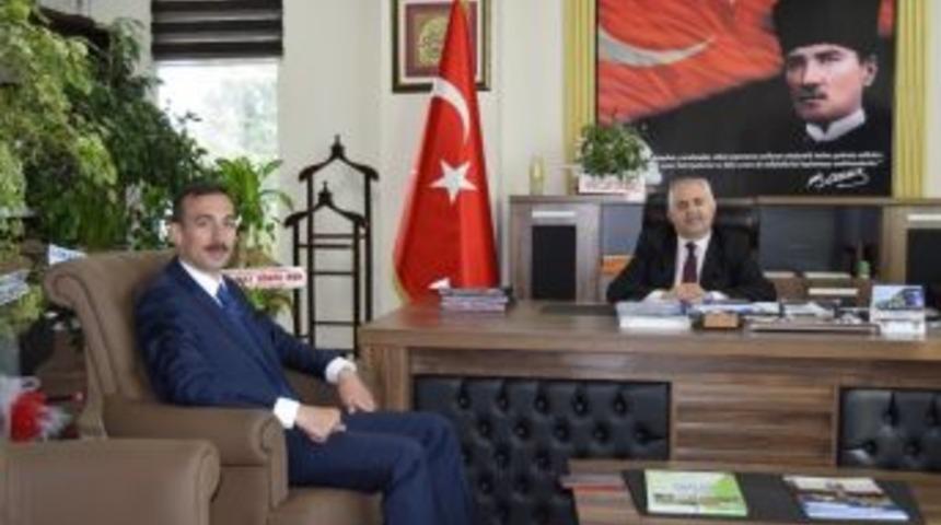 Kaymakam &Ccedil;i&ccedil;ekli&rsquo;den M&uuml;d&uuml;r G&ouml;rentaş&rsquo;a Ziyaret