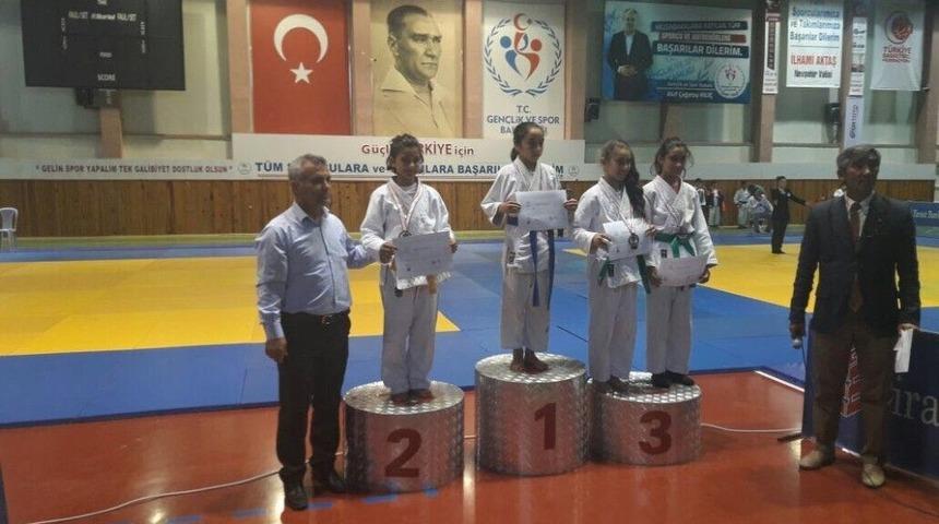 Beng&uuml; Yılmaz, T&uuml;rkiye Şampiyonu Oldu