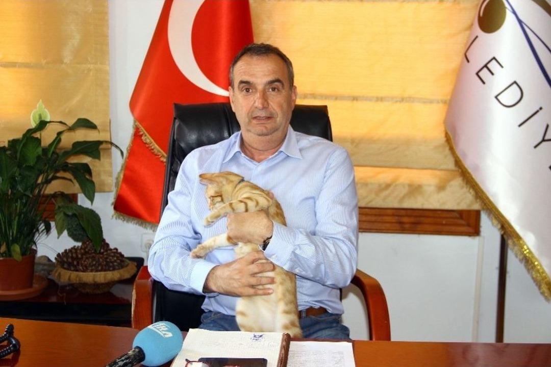 Makam Masasının Vazge&ccedil;ilmezi "limon"