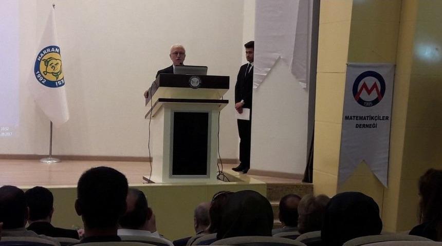 Matematik Onur &Ouml;d&uuml;l&uuml; Prof. Dr. Murat Altun&rsquo;a