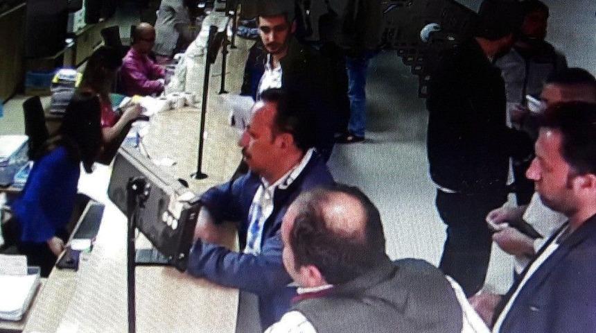 Film Gibi Senaryo Kuran Oto Dolandırıcıları Yakalandı