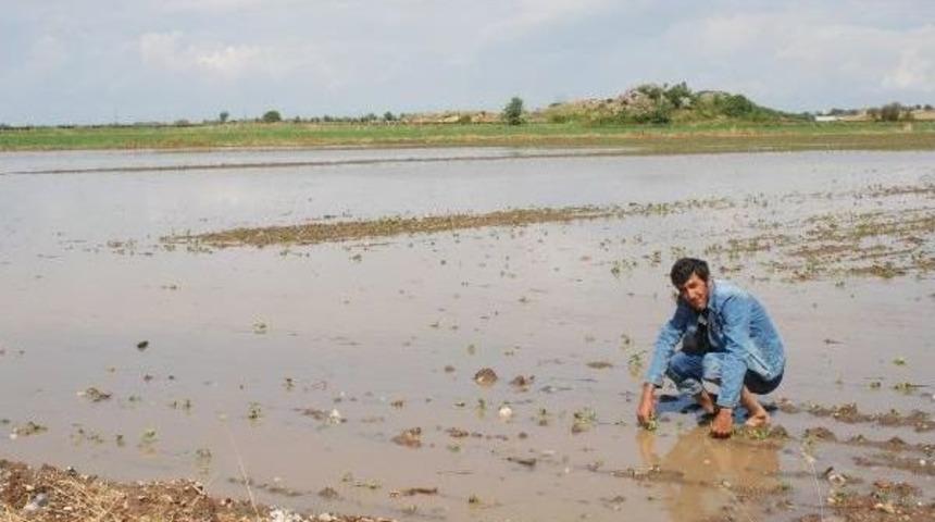 Serik'i Sağanak Ve Dolu Vurdu