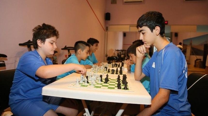 Ey&uuml;p&rsquo;te Spor Sezonu Hi&ccedil; Bitmiyor