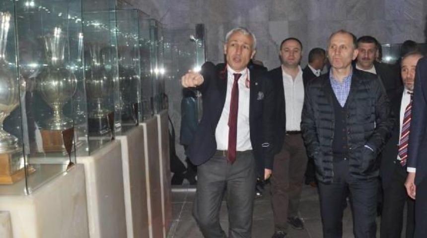 Trabzonspor Kupaya Haciz Olayındaki Avukatının G&ouml;revine Son Verdi