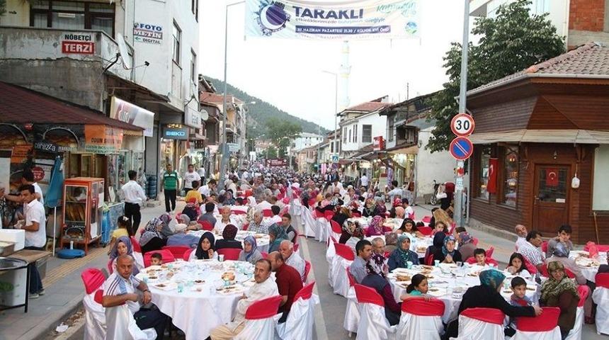 İftar Programlarında Sıra Taraklı&rsquo;da