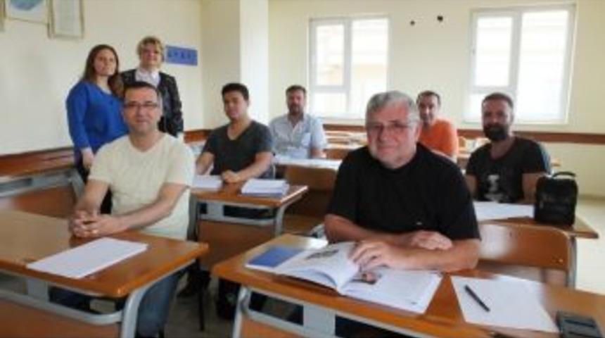 Burhaniyeli İş Adamları Rus&ccedil;a &Ouml;ğreniyor