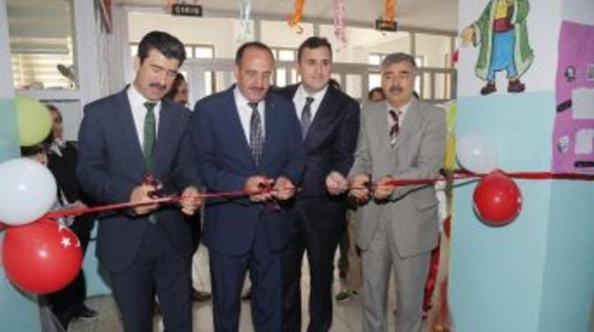 G&ouml;lbaşı Belediye Başkanı Duruay, T&uuml;bitak 4006 Bilim Fuarı&rsquo;nda