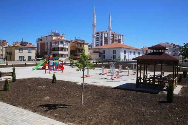 Karaman’da Belediyenin Yaptığı Yeni Park Alanları Hizmete Girdi