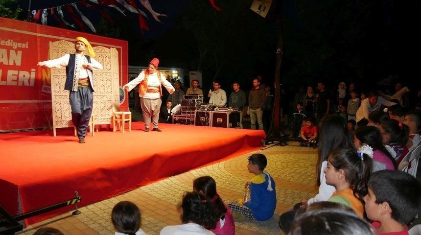 B&uuml;y&uuml;k&ccedil;ekmece&rsquo;de Ramazan Tiyatro İle Şenleniyor