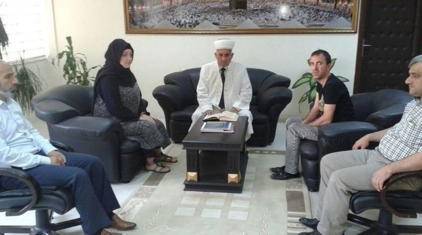 Evlendikten 3 Yıl Sonra M&uuml;sl&uuml;man Oldu