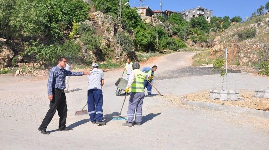 G&ouml;lbaşı G&ouml;lleri &Ccedil;evresinde Temizlik &Ccedil;alışması