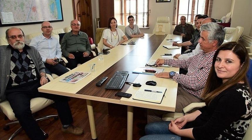 Kurtuluş Yolu Şekilleniyor