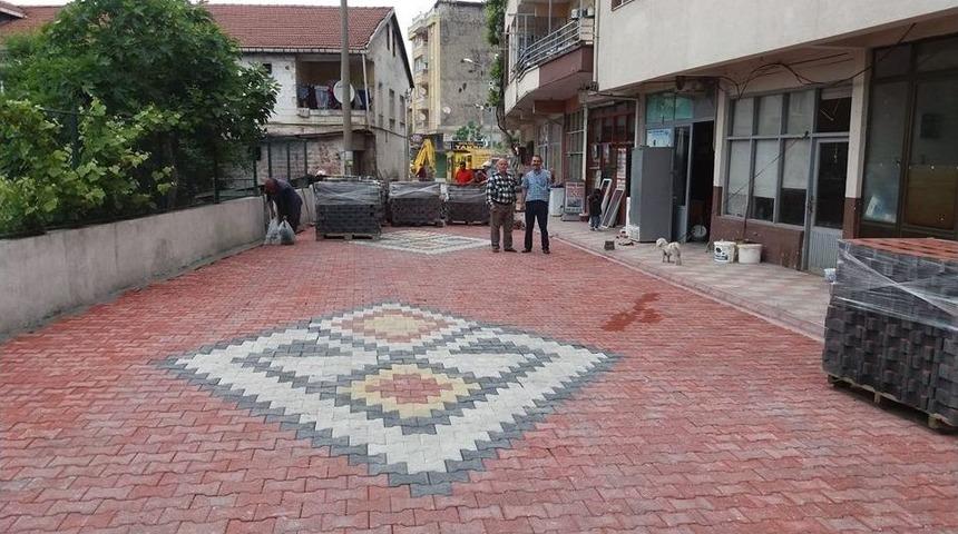 G&uuml;l&uuml;&ccedil; Meydanı Yenileniyor