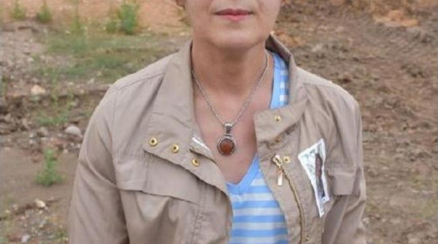 Safiye'yi Son Yolculuğuna Kadınlar Uğurladı