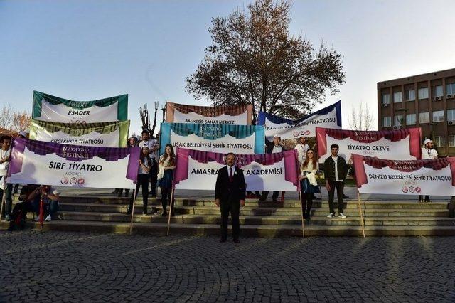 Uşak Belediye Şehir Tiyatrosu Bir Sezonu Geride Bıraktı