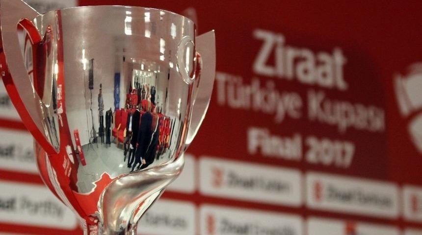 Kaptanlar B&uuml;y&uuml;k Final &Ouml;ncesi İyi Dileklerde Bulundu