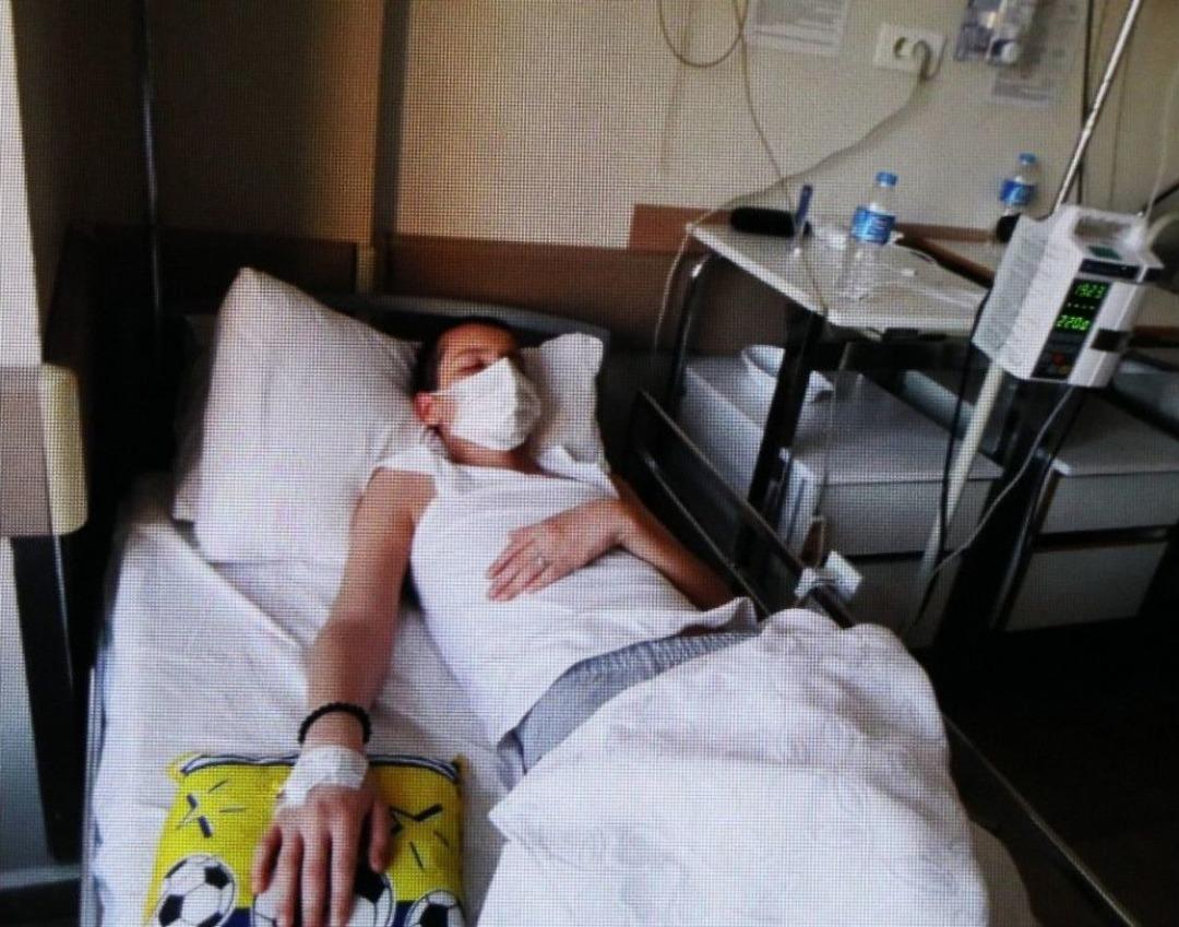 Acılı Anne, G&ouml;zyaşları İ&ccedil;inde Evladının Tedavisi İ&ccedil;in Yardım İstedi