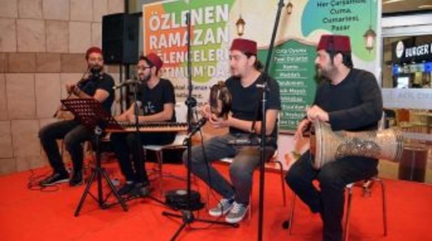 Ramazan Sofralarında Fasıl Dinletisi