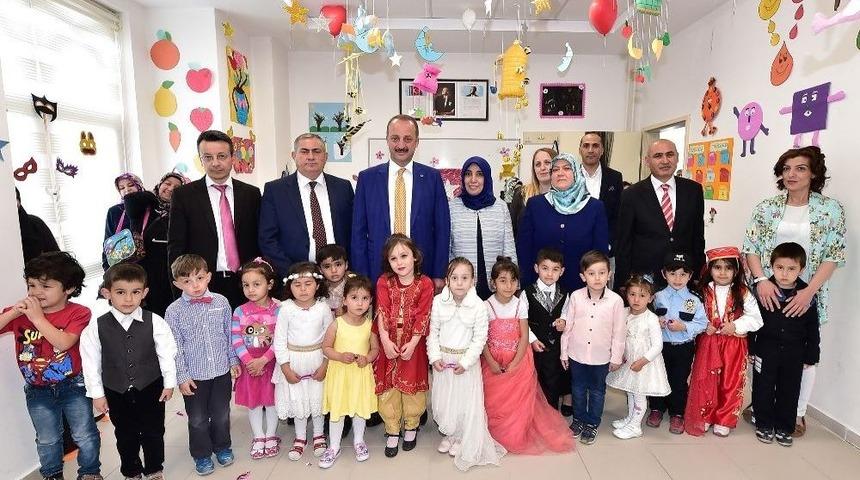 Mamak Belediyesi Aile Merkezlerinin Yıl Sonu Sergileri S&uuml;r&uuml;yor