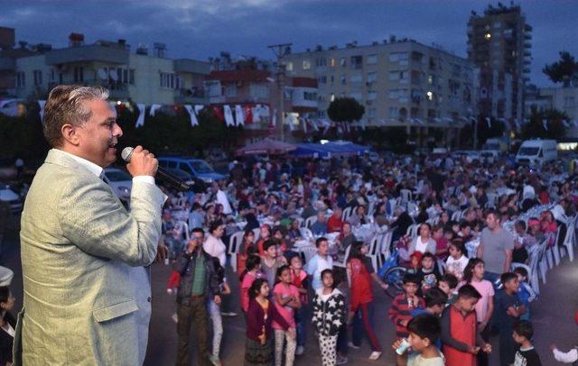 Muratpaşa’dan Etiler Mahallesine İftar Sofrası