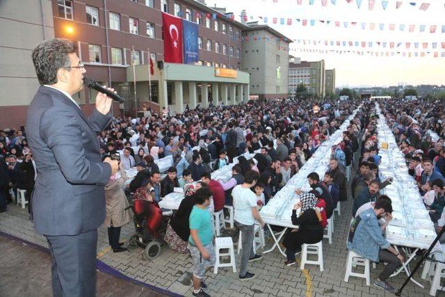 Sokak İftarları Birlik Ve Beraberliğe Sahne Oluyor