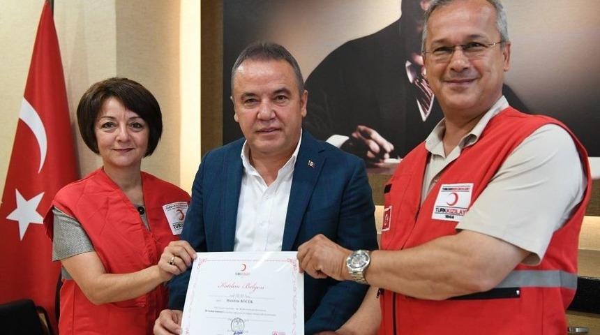 Konyaaltı Personeli, &lsquo;ilk Yardım Sertifikası&rsquo;nı Aldı