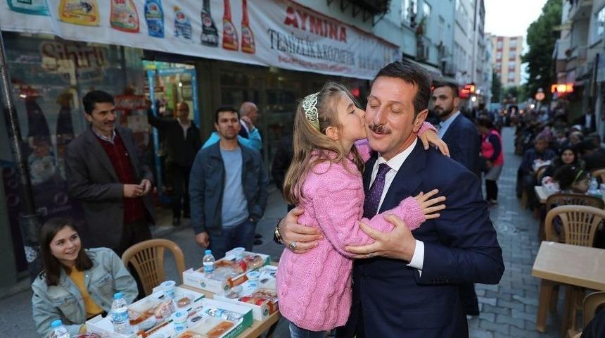 İlkadım’da Komşular Kaynaştı, Gönüller Kur’an İle Ferahladı