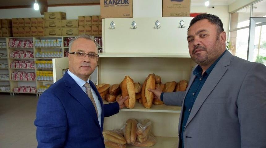 Salihli&rsquo;de &ldquo;askıda Ekmek Var&rdquo; Uygulaması