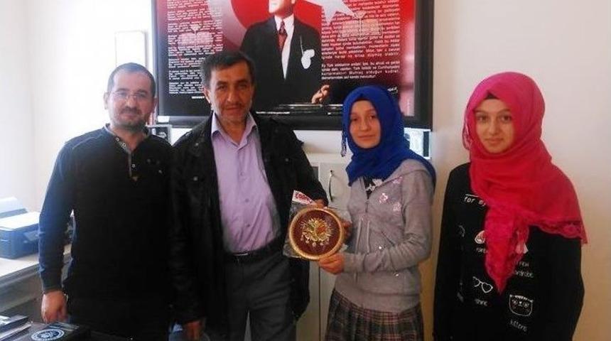 &Ouml;ğrenciler Okulun Tarih&ccedil;esi Araştırıyor