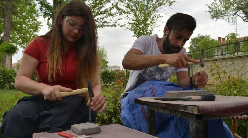 Diyarbakır&rsquo;ın Tarihi Taşlara İşleniyor