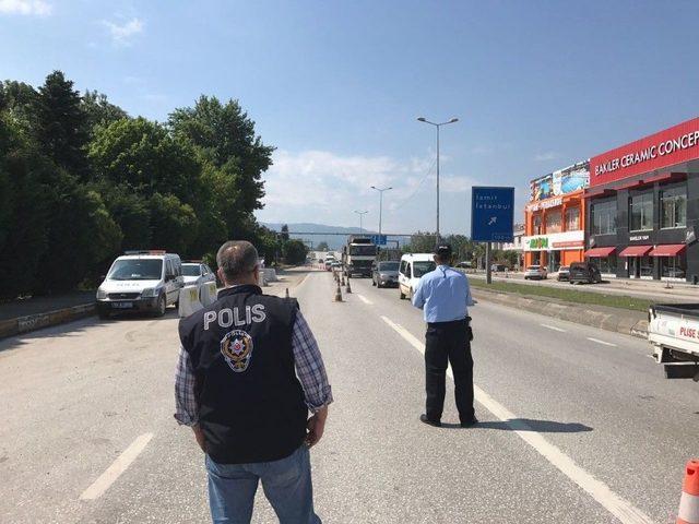 Sakarya’da Polis Ekipleri Ramazan’da Da Uygulamalarına Devam Ediyor