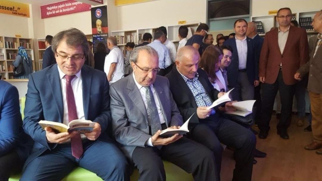 Yedi G&uuml;zel Adam K&uuml;t&uuml;phanesi Bursa&rsquo;da A&ccedil;ıldı