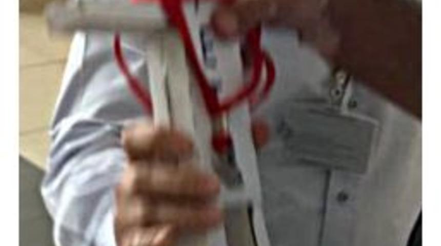 Mahkeme Salonunda Fet&ouml; Yazılı Kuklayı Sallandırdı