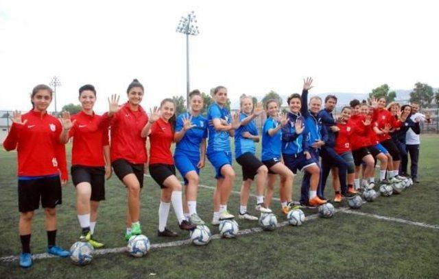 Konak Belediyespor'un Aklı Şampiyonlar Liginde